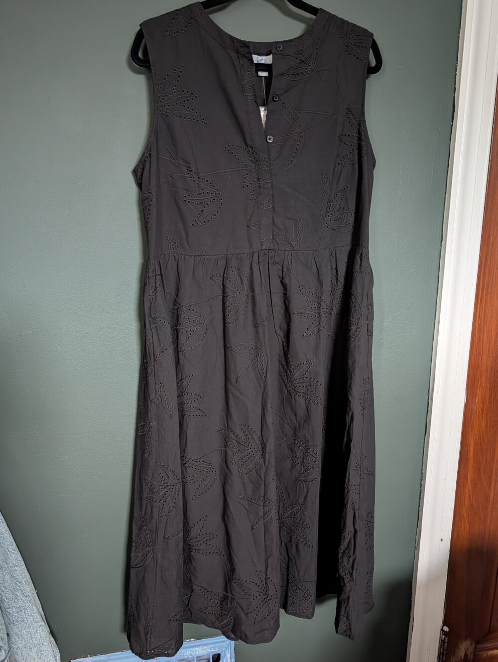 croft & barrow Black Sleeveless Eyelet Maxi Dress